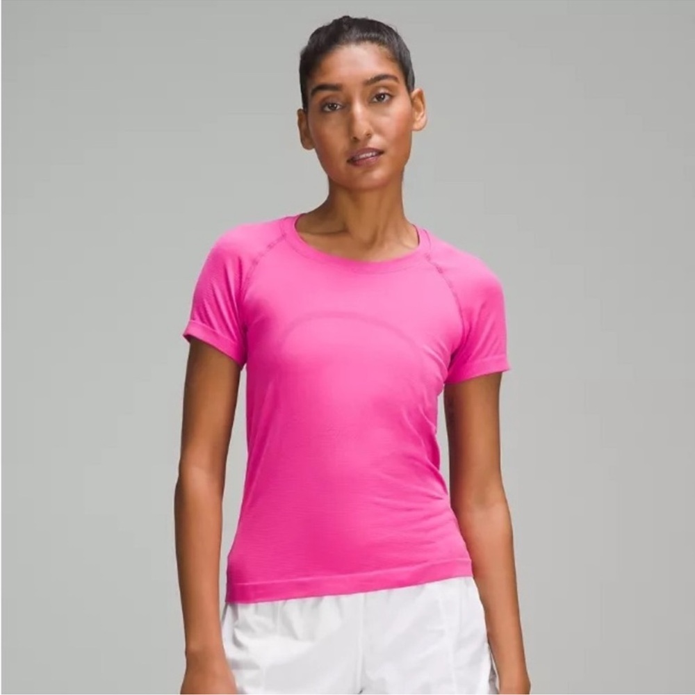 Lululemon Swiftly Tech Short Sleeve Shirt 2.0 *Race Length Sonic Pink Size 10